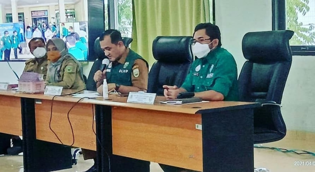 Kepala Balai Diklat LHK Pekanbaru menutup Diklat Pembentukan Pejabat Pengawas Lingkungan Hidup di Palembang